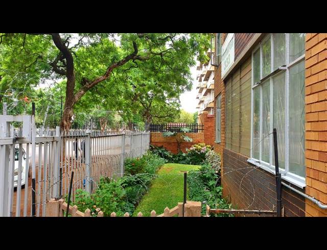 2 BEDROOM APARTMENT FOR SALE IN PRETORIA CBD